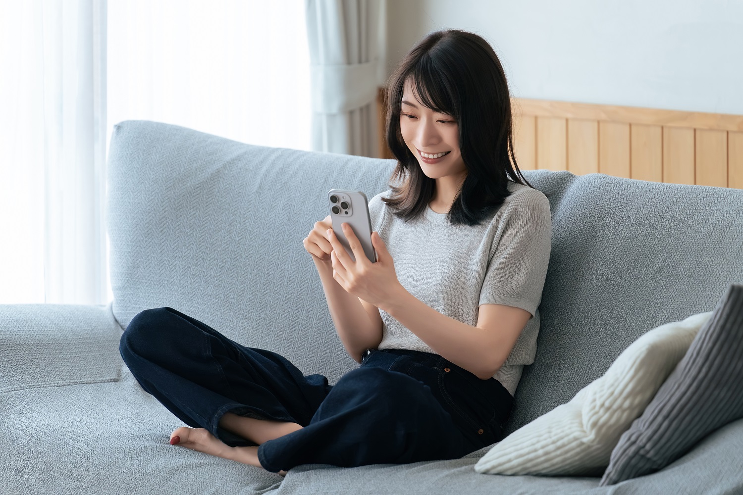 2025年熱門拍照手機推薦，包括iPhone16系列與三星Galaxy系列等。